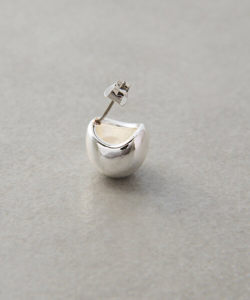 LIVETART（リヴェタート）の「オーバルピアス（ピアス（両耳用）・レディース・シルバー・FREE）」の4枚目の写真