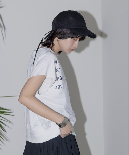 tシャツ リメイクロゴ配色スリットミニ裏毛トップス レディース リメイクロゴ配色スリットミニ裏毛トップス Eimee Law│Eimee
