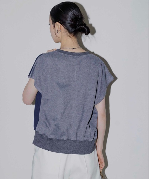 リメイクロゴ配色スリットミニ裏毛トップス（Tシャツ/カットソー