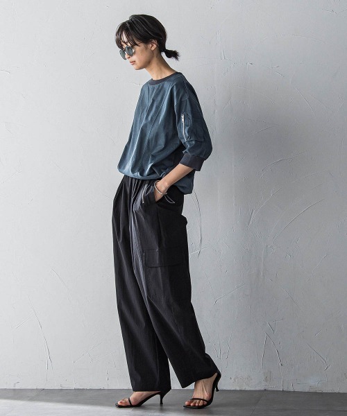 MAYSON GREY（メイソングレイ）の「【WEB限定】ワークポケット付きドッキングプルオーバー≪洗濯機で洗える≫（Tシャツ/カットソー・レディース・ブラック/カーキ/オフホワイト/チャコールグレー・M）」の9枚目の写真
