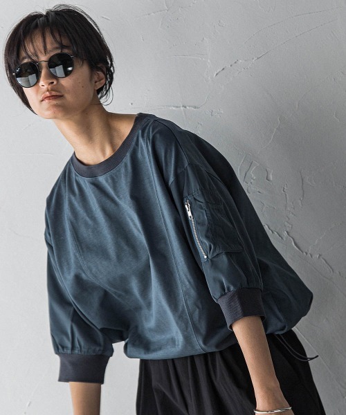 MAYSON GREY（メイソングレイ）の「【WEB限定】ワークポケット付きドッキングプルオーバー≪洗濯機で洗える≫（Tシャツ/カットソー・レディース・ブラック/カーキ/オフホワイト/チャコールグレー・M）」の6枚目の写真