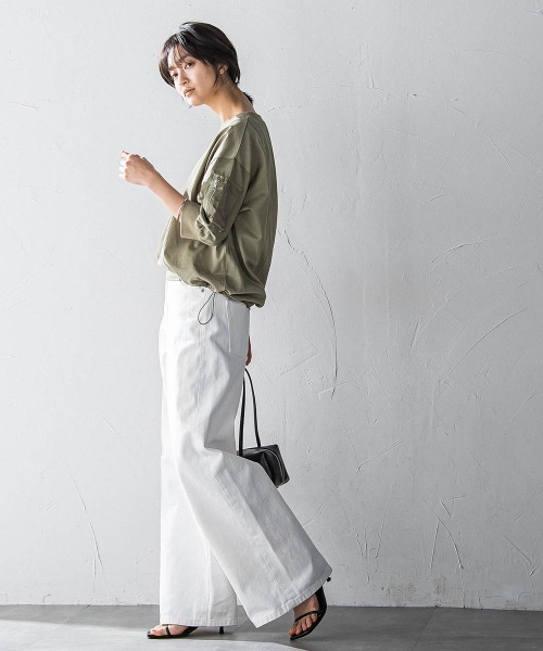 MAYSON GREY（メイソングレイ）の「【WEB限定】ワークポケット付きドッキングプルオーバー≪洗濯機で洗える≫（Tシャツ/カットソー・レディース・ブラック/カーキ/オフホワイト/チャコールグレー・M）」の17枚目の写真