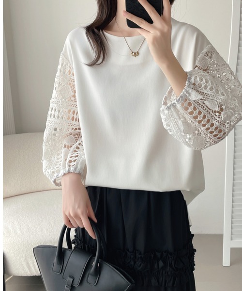 ABITOKYO(アビトーキョー)の「袖レース切替ブラウス(シャツ/ブラウス・レディース・ホワイト/ブラック・M/XL/L)」の4枚目の写真