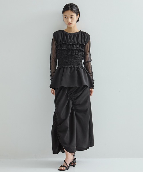 STUDIOUS（ステュディオス）の「【STUDIOUS/ステュディオス】SHIRRING NO SLEEVE TOPS/シャーリングノースリーブトップス／フリル（シャツ/ブラウス・レディース・ブラック/ベージュ・FREE）」の21枚目の写真