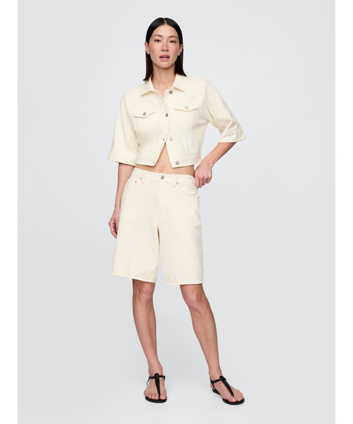 GAP(ギャップ)の「11インチ ミッドライズ フレンチテリーデニム ロングラインショートパンツ(デニムパンツ・レディース・ホワイト系その他/ブラック・M/S/XS/XXS/L)」の3枚目の写真