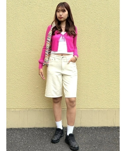 GAP(ギャップ)の「11インチ ミッドライズ フレンチテリーデニム ロングラインショートパンツ(デニムパンツ・レディース・ホワイト系その他/ブラック・M/S/XS/XXS/L)」の16枚目の写真