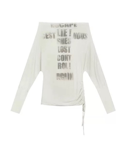 tシャツ 「Cest Nous」Doodle-printed batwing sleeve top / 「セヌー」オフショルダープリント長袖トップス Cest Nous】Doodle-printed batwing sleeve top / 【セヌー