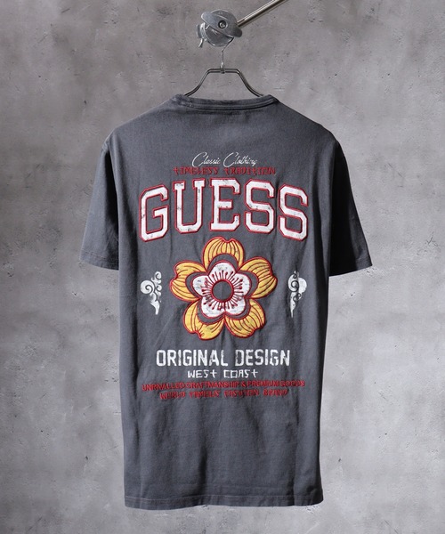 Guess（ゲス）の「GUESS SS CN TREATED FLOWER TEE Tシャツ（Tシャツ/カットソー・メンズ・チャコールグレー・S/M/L/XL）」の3枚目の写真