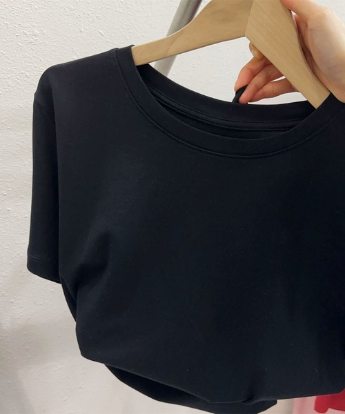 BANICO(バニコ)の「カラーバリエーションベーシックTシャツ (SS)(Tシャツ/カットソー・レディース・ブルー/杢グレー/ブラック/ライトベージュ/パープル/ピンク・FREE)」の2枚目の写真