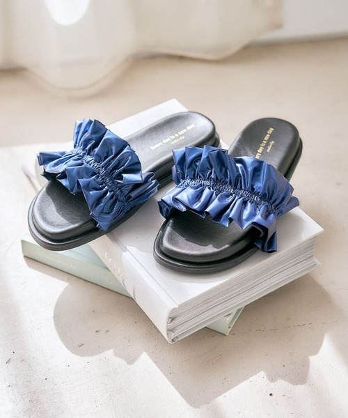 studio CLIP(スタディオクリップ)の「プリーツサンダル(サンダル・レディース・ブルー/その他2・MEDIUM/LARGE)」の1枚目の写真