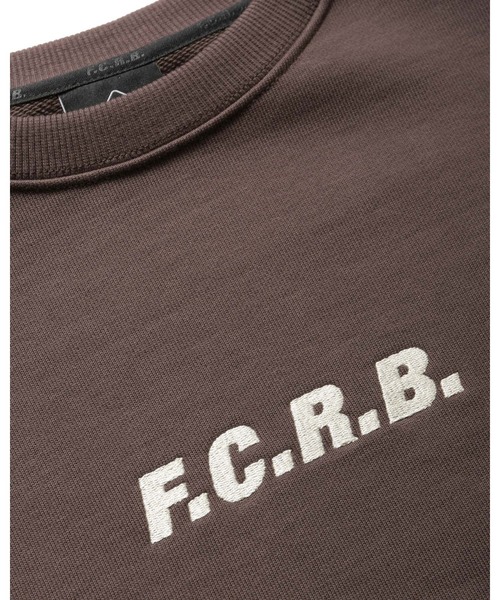 F.C.Real Bristol(エフシーレアルブリストル)の「SIGNATURE CREWNECK SWEAT(スウェット・メンズ・ブラック/オフホワイト/ブラウン/グリーン・SMALL/MEDIUM/LARGE/X-LARGE/XX-LARGE)」の8枚目の写真
