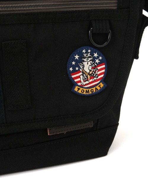 AVIREX（アヴィレックス）の「MINI SHOULDER BAG "TOP GUN" / ミニショルダーバッグ トップガン / AVIREX / アヴィレックス（ショルダーバッグ・メンズ・ブラック/オリーブ系・F）」の5枚目の写真