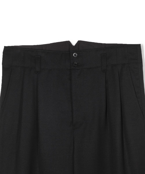 MEN'S BIGI（メンズビギ）の「【50th Anniv . 中田 慎介】WOOL SERGE WIDE PANTS（スラックス・メンズ・ブラック・01/02/03）」の2枚目の写真