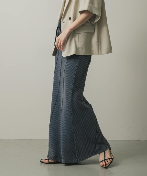 SENSE OF PLACE by URBAN RESEARCH(センスオブプレイスバイアーバンリサーチ)の「バイアスリブスカート(スカート・レディース・キャメル/ブラック/ネイビー・ONE)」の11枚目の写真