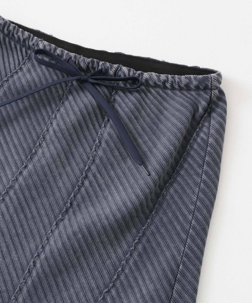 SENSE OF PLACE by URBAN RESEARCH(センスオブプレイスバイアーバンリサーチ)の「バイアスリブスカート(スカート・レディース・キャメル/ブラック/ネイビー・ONE)」の6枚目の写真