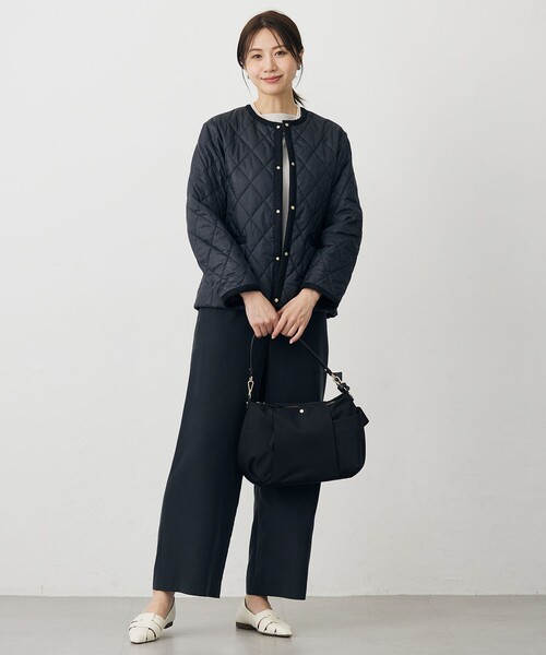 J.PRESS Ladies(J.プレス レディス)の「【WEB限定カラーあり】コンパクトタフタキルティング ブルゾン(ノーカラーコート・レディース・ブラック系/ベージュ系/グレー系/アイボリー系/ネイビー系・S/XS)」の11枚目の写真