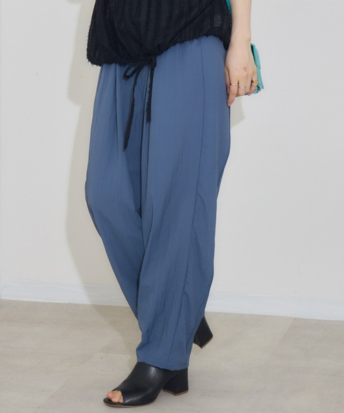 KATHARINE ROSS（キャサリンロス）の「【PILLINI/ピリーニ】カーヴィーパンツ（その他パンツ・レディース・ブラック/ベージュ/ブルー・MEDIUM）」の3枚目の写真