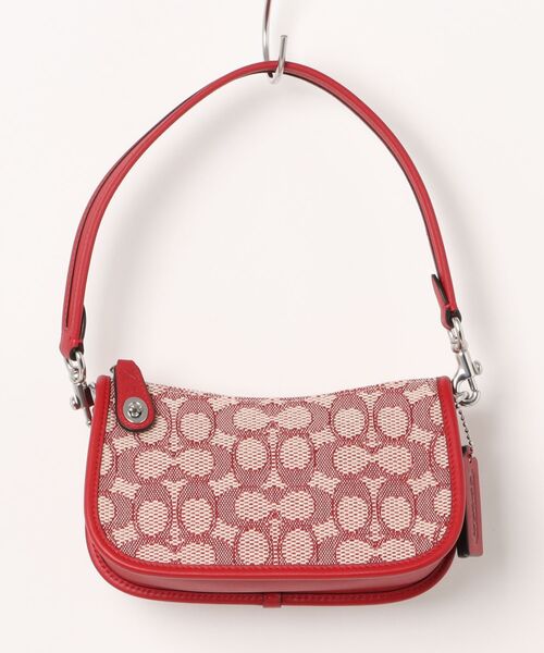 COACH(コーチ)の「スウィンガー 20・シグネチャー ジャカード(ショルダーバッグ・レディース・レッド系その他・ONE)」の9枚目の写真