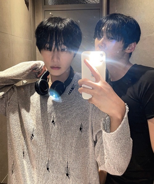 COSYHARU（コシハル）の「サンベルダメージTシャツ（Tシャツ/カットソー・メンズ・クリーム/ブラック/オートミール/ダークグレー・FREE）」の8枚目の写真