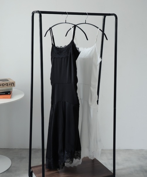 Ulysses(ユリシス)の「アシンメトリーレースキャミワンピース(ワンピース・レディース・ホワイト/ブラック・F)」の5枚目の写真
