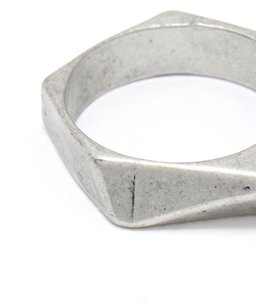 ANCHOR（アンカー）の「Random Cut nut ring（リング・メンズ・アンティークシルバー/アンティークゴールド・14号/16号/13号/18号）」の5枚目の写真