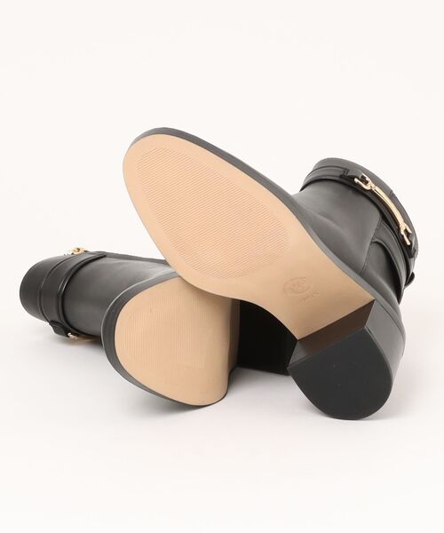 MICHAEL KORS(マイケルコース)の「SINGLE SOLE CARSON HEELED BOOTIE ブーティ(ブーツ・レディース・ブラック・5.5/6/6.5/7/7.5/8/9/5/8.5)」の3枚目の写真