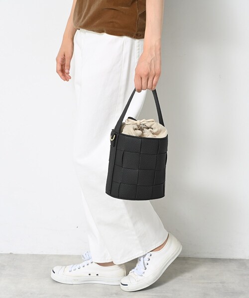 Dessin（デッサン）の「【2WAY】メッシュバケツBAG（ショルダーバッグ・レディース・ナチュラル/ブラック/ボルドー・00）」の4枚目の写真