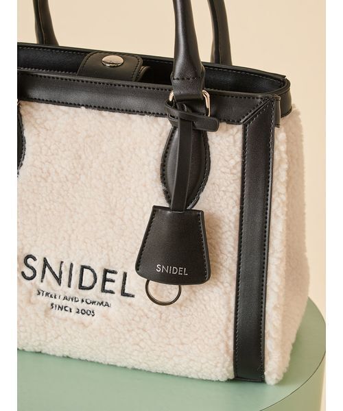 【本日限定⏰タイムセール】SNIDEL ロゴ ボストンバッグ ブラック 本日限定⏰タイムセール】SNIDEL ロゴ ボストンバッグ ブラック