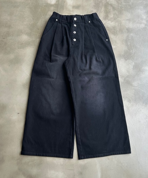 UNDERSTATEMENTs（アンダーステイトメント）の「【ユニセックス】ブラスト加工ボタンフライツイルパンツ/ワイドストレート（デニムパンツ・メンズ・ネイビー/ブラウン/ライトグレー/ブラック・LARGE/MEDIUM/SMALL）」の6枚目の写真