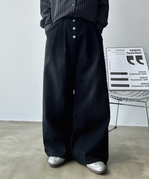 UNDERSTATEMENTs（アンダーステイトメント）の「【ユニセックス】ブラスト加工ボタンフライツイルパンツ/ワイドストレート（デニムパンツ・メンズ・ネイビー/ブラウン/ライトグレー/ブラック・LARGE/MEDIUM/SMALL）」の9枚目の写真