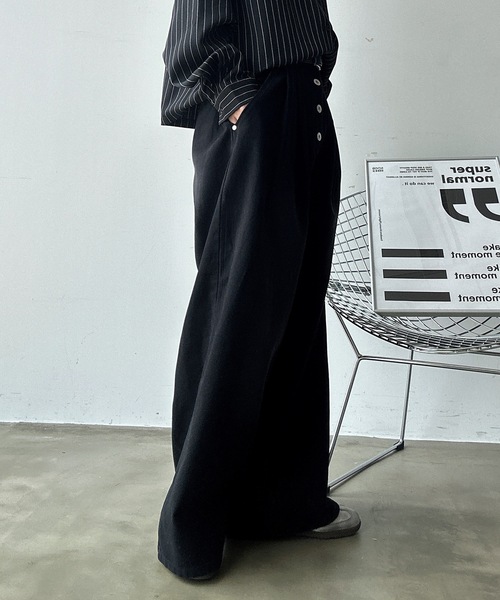 UNDERSTATEMENTs（アンダーステイトメント）の「【ユニセックス】ブラスト加工ボタンフライツイルパンツ/ワイドストレート（デニムパンツ・メンズ・ネイビー/ブラウン/ライトグレー/ブラック・LARGE/MEDIUM/SMALL）」の14枚目の写真