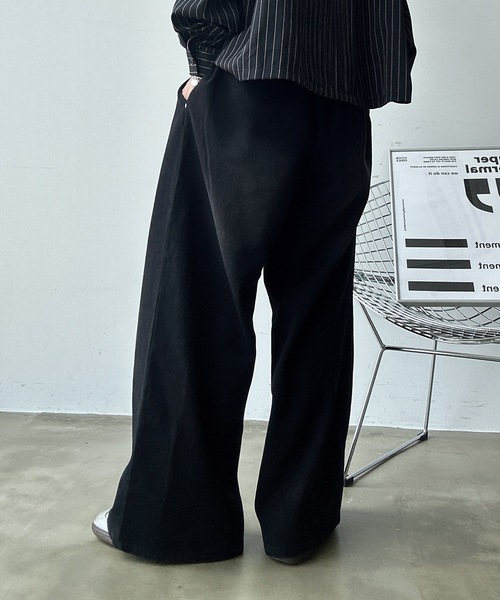 UNDERSTATEMENTs（アンダーステイトメント）の「【ユニセックス】ブラスト加工ボタンフライツイルパンツ/ワイドストレート（デニムパンツ・メンズ・ネイビー/ブラウン/ライトグレー/ブラック・LARGE/MEDIUM/SMALL）」の15枚目の写真