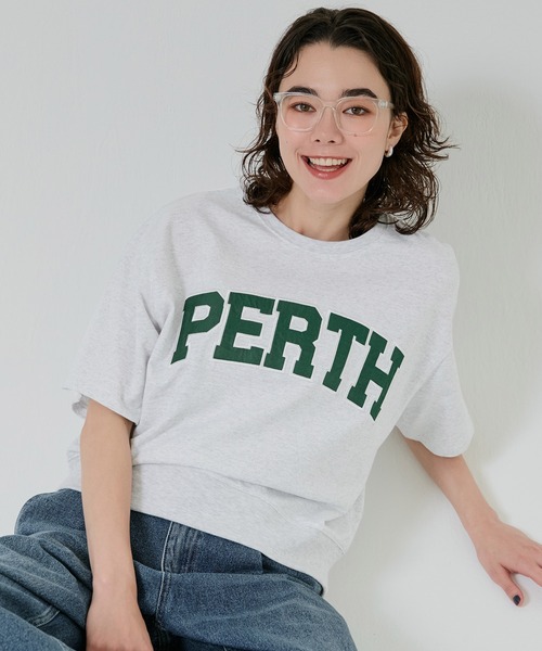 coca(coca)(コカ)の「ロゴショートTシャツ(Tシャツ/カットソー・レディース・グレー/ベージュ/イエロー/ネイビー・S/M/L)」の2枚目の写真