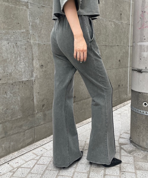 ROGER AND RAW(ロジャーアンドロウ)の「ソフトフレアスウェットパンツ(スウェットパンツ・レディース・ネイビー/カーキ/ブラウン/スミクロ・FREE)」の10枚目の写真