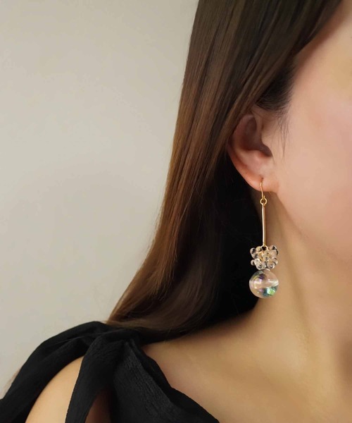 CERCA(チェルカ)の「jolie minette/お水入り ガラスドーム キラキラ フックピアス(ピアス(両耳用)・レディース・シルバー/ゴールド・FREE)」の7枚目の写真