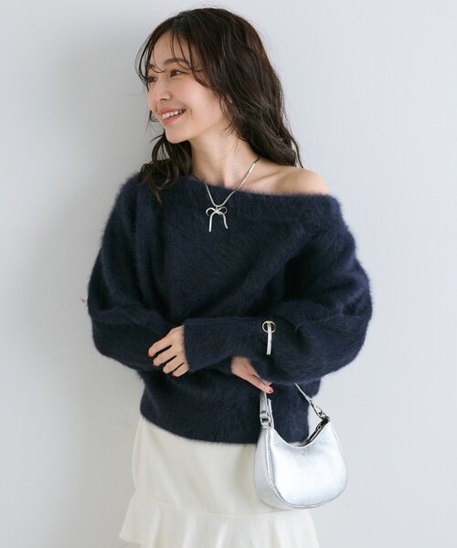 La boutique BonBon（ラブティックボンボン）の「【今すぐお届け！・miki監修】ヘアリーウールカシミヤ混オフショルニット（ニット/セーター・レディース・ミント/オフホワイト/グレー/ピンク/ネイビー・FREE）」の12枚目の写真