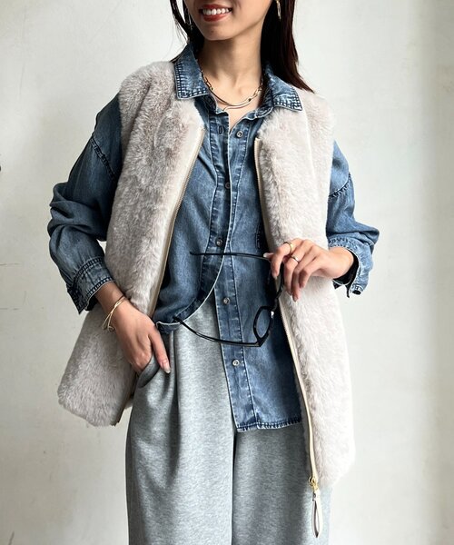 【美品】sisii ファー 毛皮 ムートン ベスト ノーカラー アウター 高級 美品】sisii ファー 毛皮 ムートン ベスト ノーカラー アウター 高級