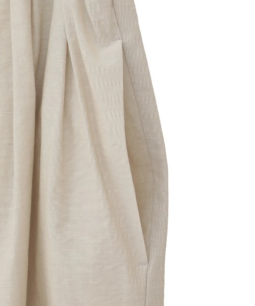 MANOF(マノフ)の「MANOF/マノフ/BUSTER SET NARROW SKIRT(スカート・レディース・ベージュ/ブラック・S)」の15枚目の写真