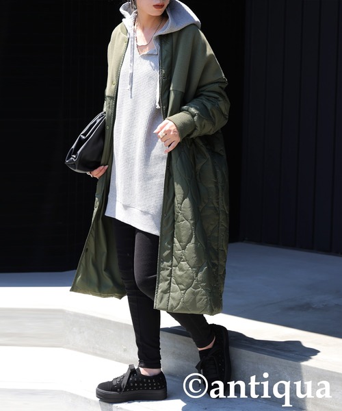 antiqua(アンティカ)の「スタッズ厚底 スニーカー(スニーカー・レディース・ホワイト/ブラック・S/M/L/LL)」の3枚目の写真