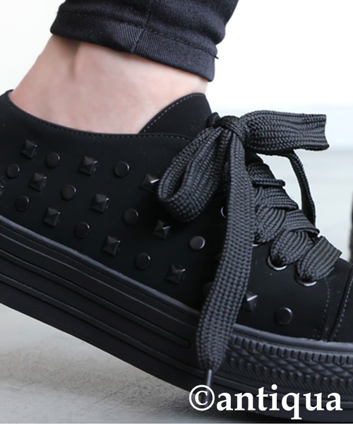 antiqua(アンティカ)の「スタッズ厚底 スニーカー(スニーカー・レディース・ホワイト/ブラック・S/M/L/LL)」の4枚目の写真