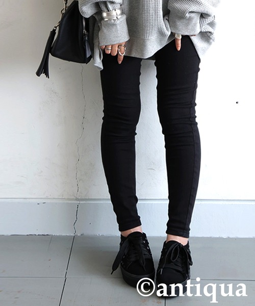 antiqua(アンティカ)の「スタッズ厚底 スニーカー(スニーカー・レディース・ホワイト/ブラック・S/M/L/LL)」の5枚目の写真