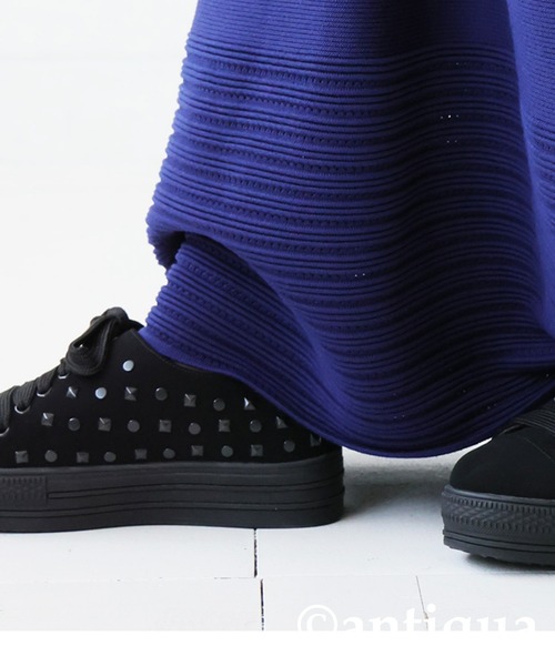 antiqua(アンティカ)の「スタッズ厚底 スニーカー(スニーカー・レディース・ホワイト/ブラック・S/M/L/LL)」の12枚目の写真