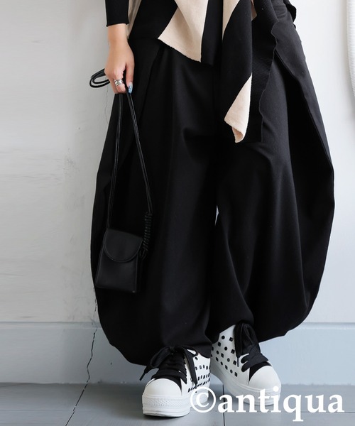 antiqua(アンティカ)の「スタッズ厚底 スニーカー(スニーカー・レディース・ホワイト/ブラック・S/M/L/LL)」の18枚目の写真