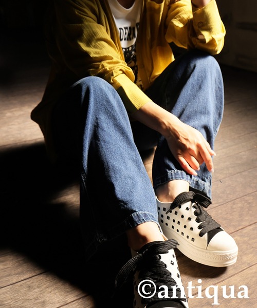 antiqua(アンティカ)の「スタッズ厚底 スニーカー(スニーカー・レディース・ホワイト/ブラック・S/M/L/LL)」の21枚目の写真