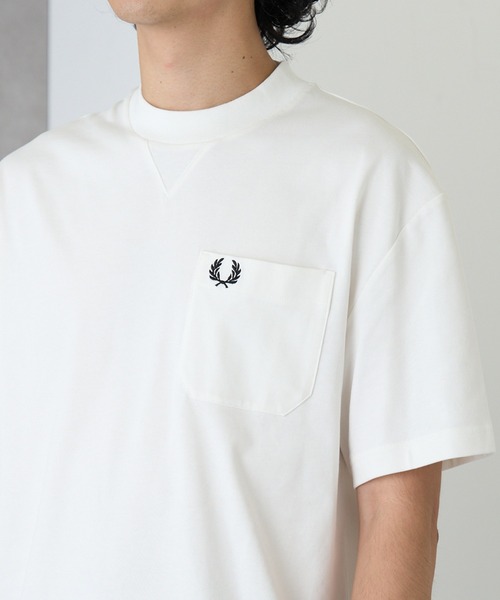 FRED PERRY(フレッドペリー)の「【FRED PERRY】POCKET DETAIL T-SHIRT M2408(Tシャツ/カットソー・メンズ・ホワイト/グリーン/ネイビー/ミント/ブラック/オフホワイト・XL/L/M/S)」の2枚目の写真
