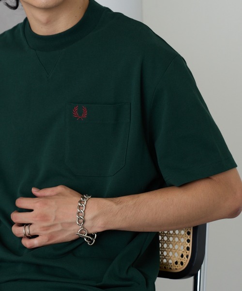 [FRED PERRY] T-shirt с деталью-карманом M2408