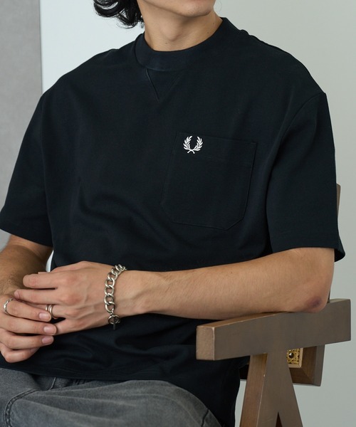 FRED PERRY(フレッドペリー)の「【FRED PERRY】POCKET DETAIL T-SHIRT M2408(Tシャツ/カットソー・メンズ・ホワイト/グリーン/ネイビー/ミント/ブラック/オフホワイト・XL/L/M/S)」の1枚目の写真