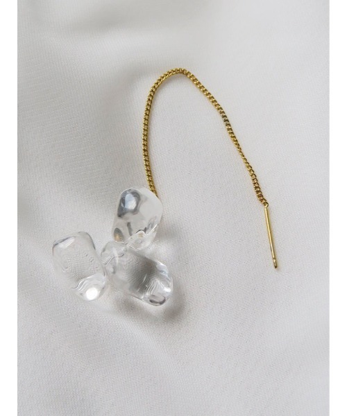 swane(スワネ)の「flower drop pierce(ピアス(両耳用)・レディース・ゴールド・FREE)」の2枚目の写真