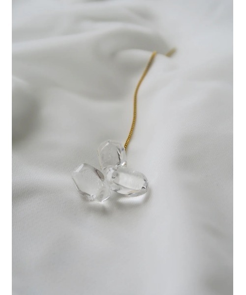 swane(スワネ)の「flower drop pierce(ピアス(両耳用)・レディース・ゴールド・FREE)」の3枚目の写真