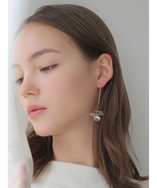 swane(スワネ)の「flower drop pierce(ピアス(両耳用)・レディース・ゴールド・FREE)」の5枚目の写真